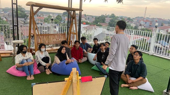 Beragam variasi kamar kos pare kampung inggris yang dirancang khusus untuk kenyamanan siswa putra maupun putri.