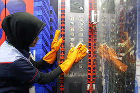 Mengetahui rahasia desain arsitektur di balik fenomena Misteri lantai 4 dan 13 di lift bangunan bertingkat.